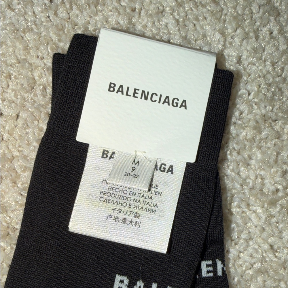 Balenciaga Classic Black Casual Socks - Picture 2 of 3